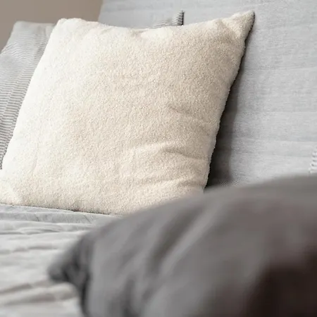 One Bedroom Nadodrze With Free Garage By Renters Appartement *