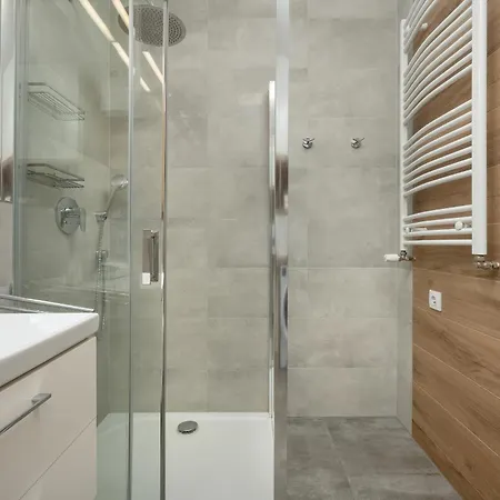 Apartman One Bedroom Nadodrze With Free Garage By Renters *