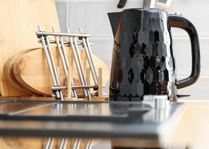 One Bedroom Nadodrze With Free Garage By Renters Apartman Wrocław