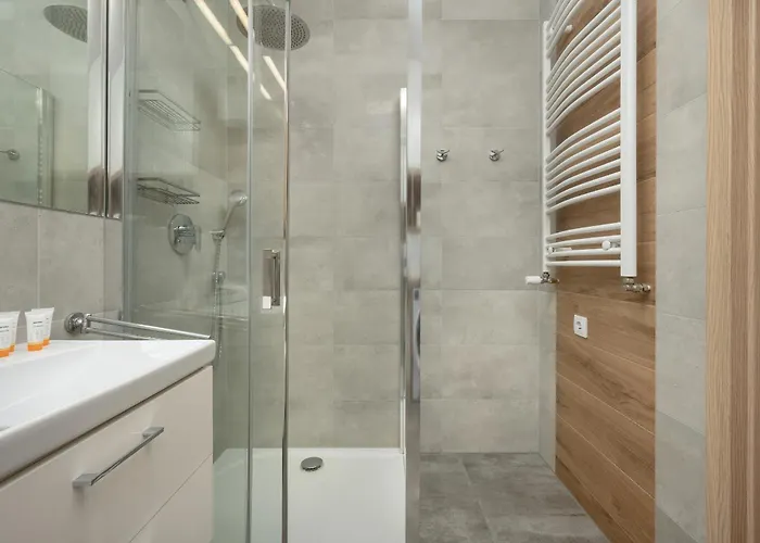 Apartman One Bedroom Nadodrze With Free Garage By Renters *