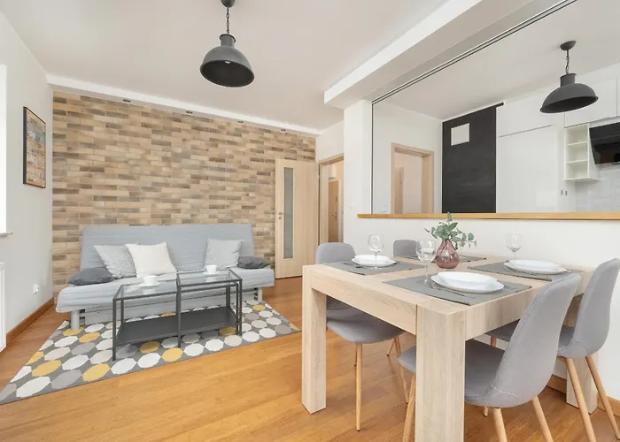 One Bedroom Nadodrze With Free Garage By Renters Apartman